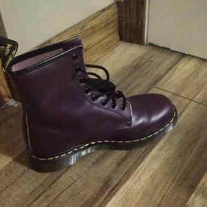 8 Eyelet Purple Doc Martens Air Wave
